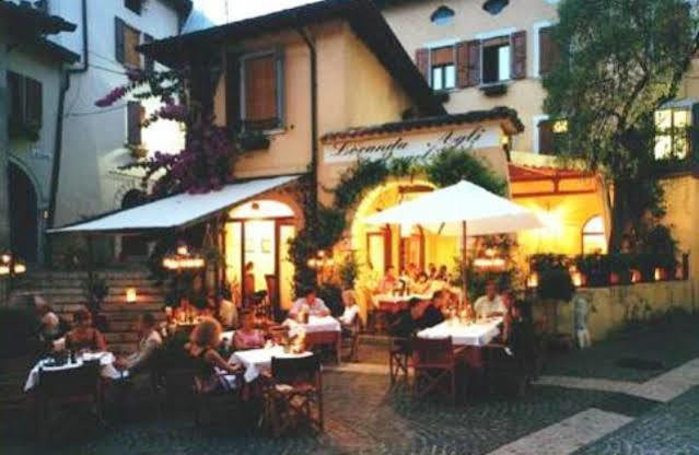 Locanda Agli Angeli Gardone Riviera Exterior photo